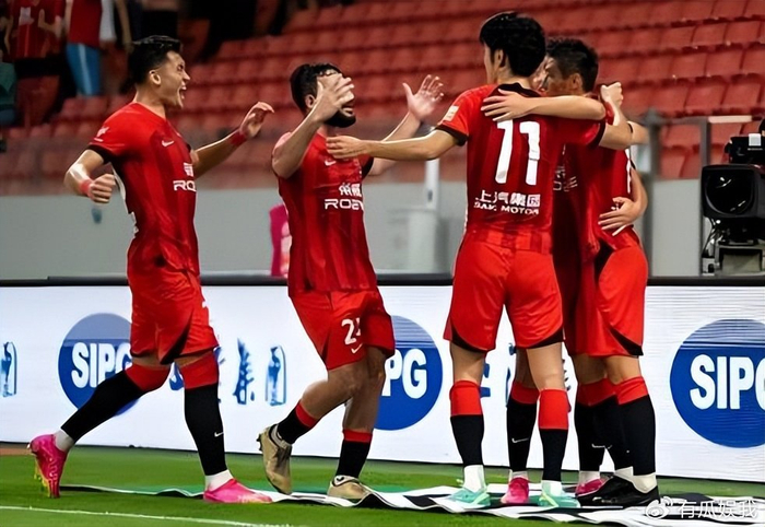 乐鱼电竞-上港无缘超级杯冠军并不是坏事！未来解决两个问题，中超还能争冠|上海海港|上港队|穆斯卡特|足协杯|北京国安_新浪体育_新浪新闻