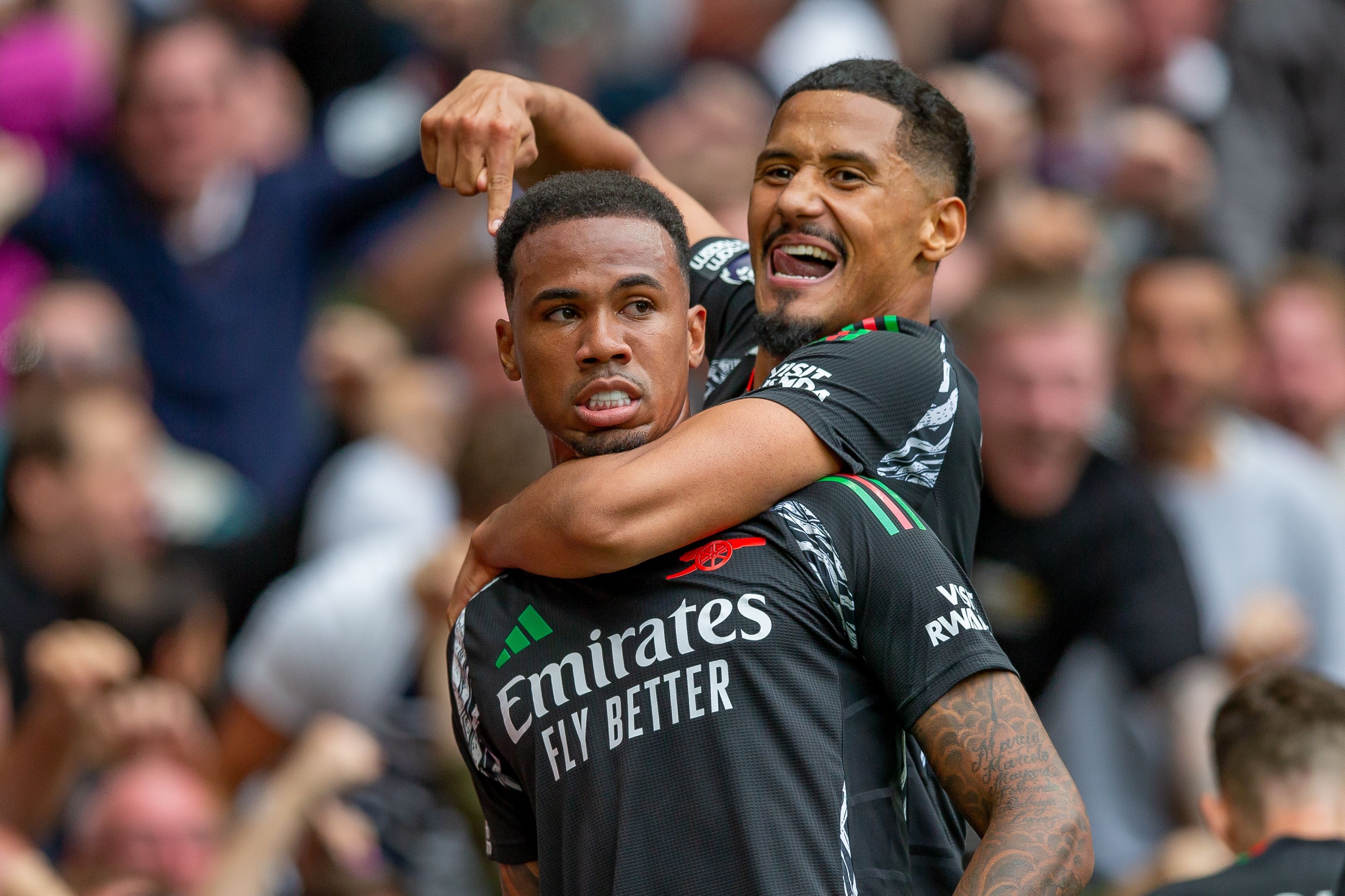 乐鱼电竞-邮报:萨利巴与加布已成为欧洲最全能中卫组合,是阿森纳冲冠基石