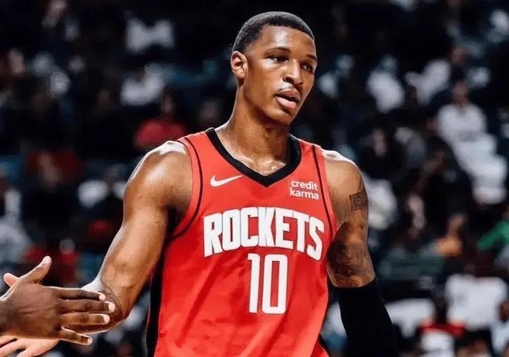 乐鱼电竞-火箭胜活塞！杜兰特轰32分，4首发齐辅助，卡佩拉+谢泼德效果拉满