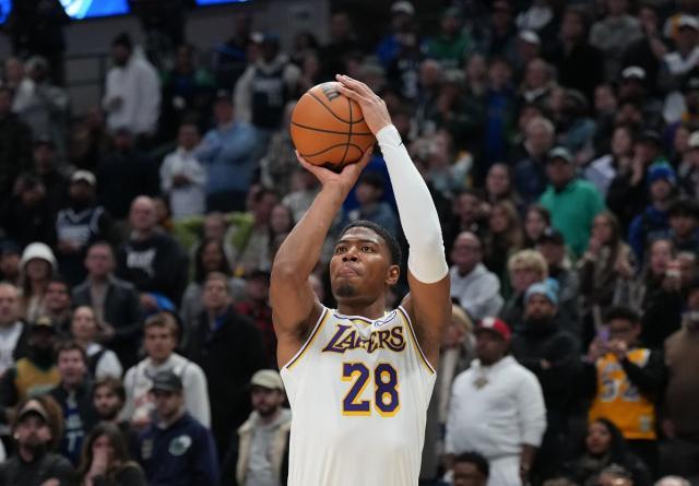 乐鱼体育app-湖人9胜1负定律上线！八村垒复苏关键7分救主